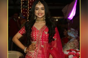 ‘रंग जाऊं तेरे रंग में’ में दो परिवारों की इज्जत बचाने के लिए लड़की की इच्छाओं का दमन! पढ़ें खबर