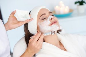 Summer Special: चेहरे पर चमक लाएंगे ये 4 फेसपैक