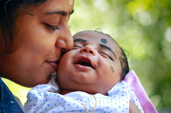 परिवार: मां की जिम्मेदारी अनमोल