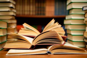 कठघरे में एनसीईआरटी स्कूली किताबों को नकली तौर
