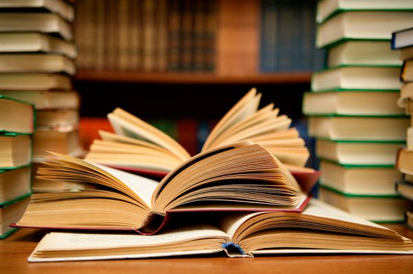 कठघरे में एनसीईआरटी स्कूली किताबों को नकली तौर