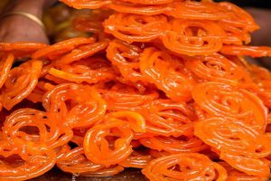 Raksha Bandhan : घर में ऐसे बनाएं जलेबी