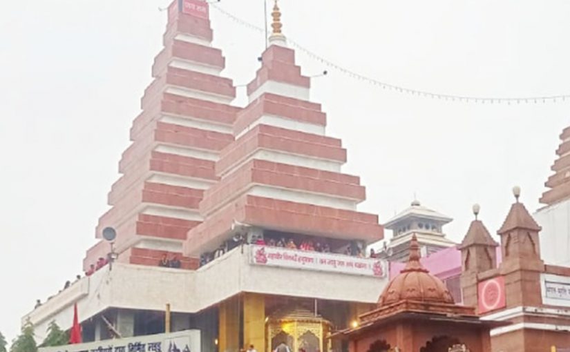 मंदिरों में ड्रैस कोड : औरतों को ठगने का नया तरीका