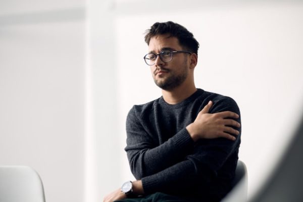 मैं पत्नी को नहीं पसंद करता हूं, क्या करूं?