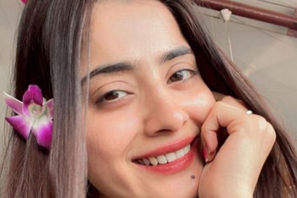 “ये रिश्ता क्या कहलाता है’ फेम एक्ट्रेस ने की खुदखुशी, सदमें में स्टार कास्ट
