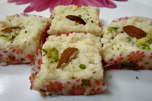 Diwali Special : घर पर बनाएं इतनी आसान तरीके से कलाकंद