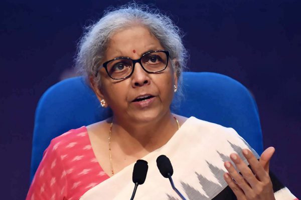 निर्मला का ‘महान’ बयान