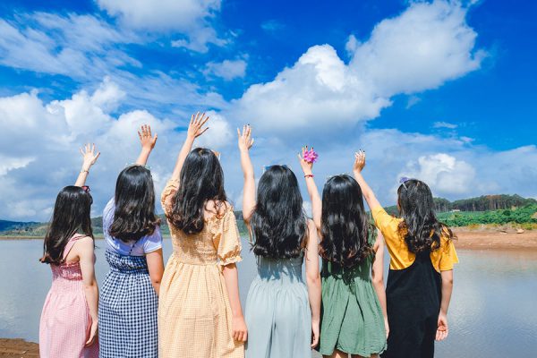 मोहब्बत के लिए सहेलियों में ऐलान-ए-जंग