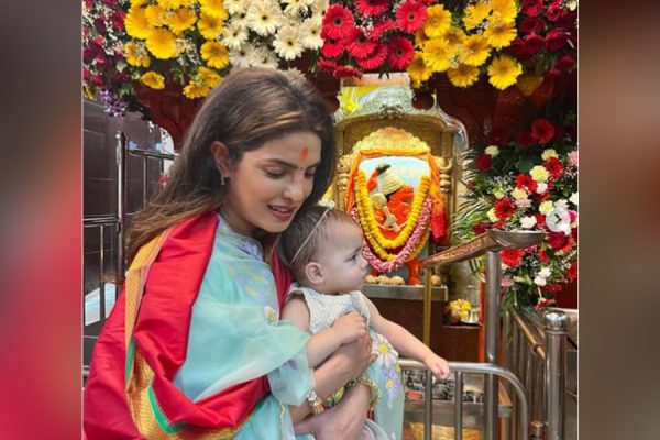 प्रियंका चोपड़ा ने शेयर की अपनी बेटी मालती मैरी की क्यूट तस्वीर, फैंस ने लुटाया प्यार