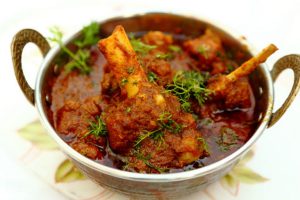 ईद स्पेशल : फैमिली के लिए बनाएं अवधी गोश्त कोरमा