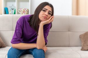 4 साल बाद जब मैं घर गई तो माता-पिता ने मुझे अपनाने से मना कर दिया नहीं, अब क्या करूं?