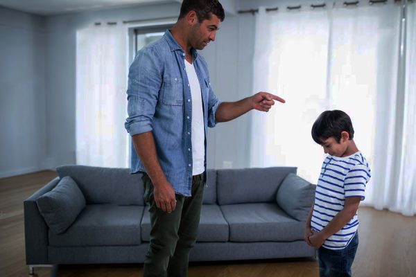 Father’s Day 2023: अब नहीं मिलते हिटलर पापा