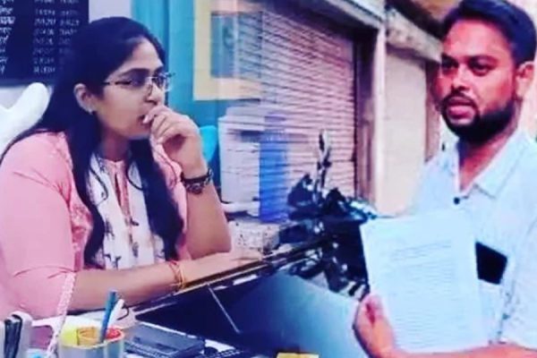 ज्योति मोर्य के बहाने महिलाएं निशाने पर