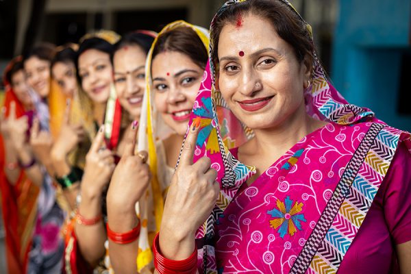 राजनीति में महिलाओं का योगदान कमतर नहीं