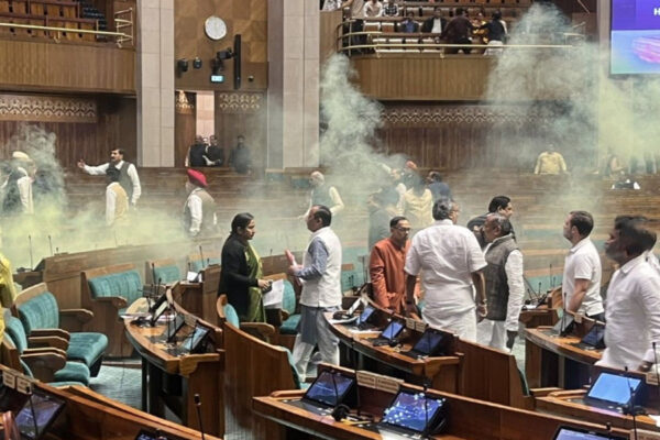 संसद पर हुए हमले ने उठाया युवाओं के रोजगार का सवाल
