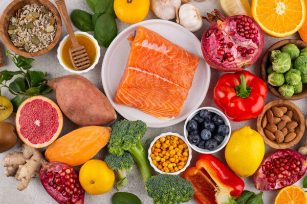 शरीर में Vitamin B12 की कमी हो सकती है खतरनाक, जानें इसके लक्षण और उपचार
