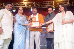 रंग जमा गया ‘5वां सरस सलिल भोजपुरी सिने अवार्ड’, निरहुआ, आम्रपाली दुबे ने मारी बाजी