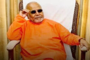 बलात्कार का आरोपी चिन्मयानंद अदालत से बाइज्जत रिहा हुआ