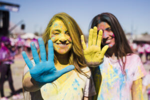 Holi 2024: इस बार मनाएं हेल्दी होली