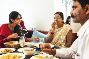 अगर एक साथ खाते हैं ठंडा-गर्म तो होंगी ये परेशानियां