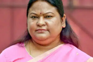 सीता सोरेन :पहचान बनाने के चक्कर में पहचान खो रहीं
