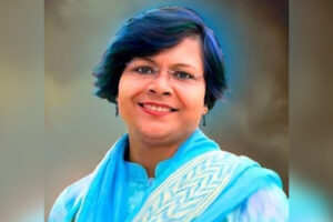 कौन है बसपा प्रत्याशी डा. इंदु चौधरी, जिन्हें बचपन से ही जातिवादी भेदभाव का सामना करना पड़ा