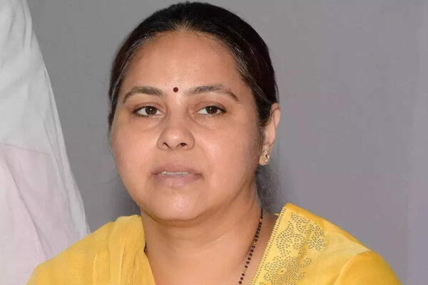 बिहार की पतवार संभालने की कोशिश में लालू प्रसाद यादव की बेटी मीसा भारती