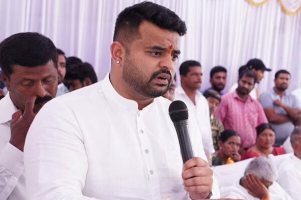 Loksabha Election 2024: प्रज्वल रेवन्ना – नेता के साथसाथ पोर्न फिल्मों का भी कारोबारी