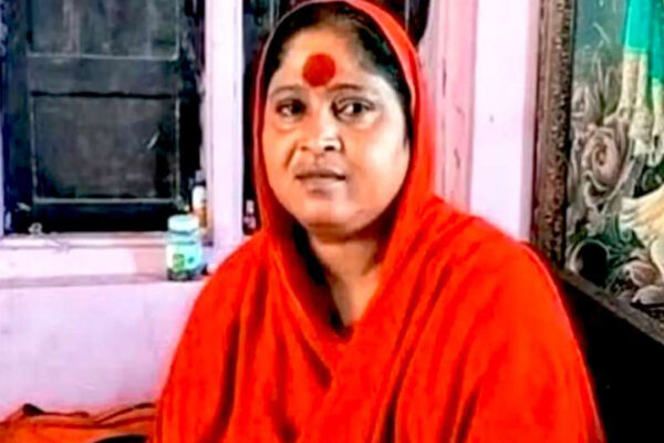 मंदाकिनी मामले से उजागर हुआ कि महामंडलेश्वर बनने के लिए मारामारी और घूसखोरी क्यों