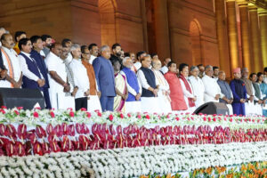 नए मंत्रिमंडल को ले कर जोशखरोश क्यों नहीं ?