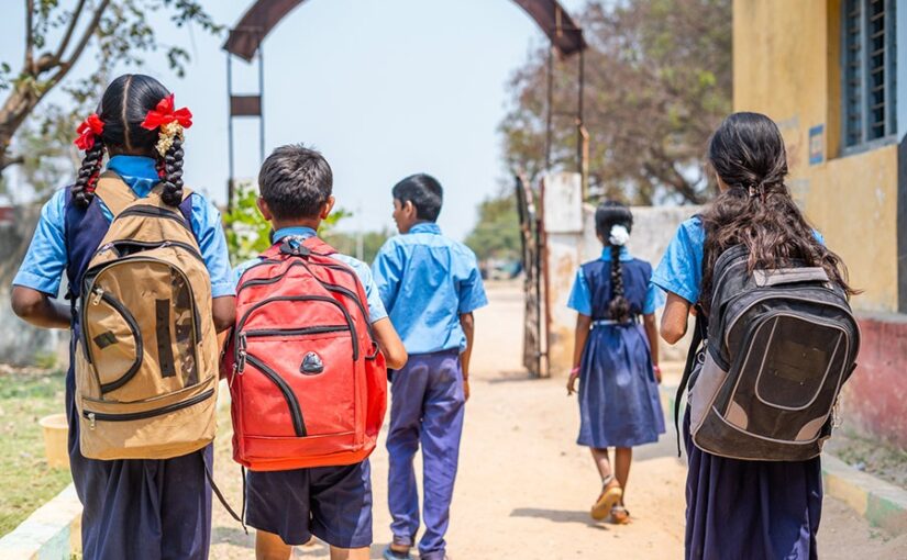 दम तोड़ चुकी उत्तर प्रदेश में सरकारी शिक्षा