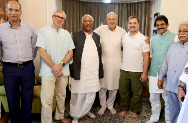 जम्मू कश्मीर चुनाव : भाजपा की रणनीति चित करने जा रही राहुल गांधी-फारुक अब्दुल्ला की जोड़ी