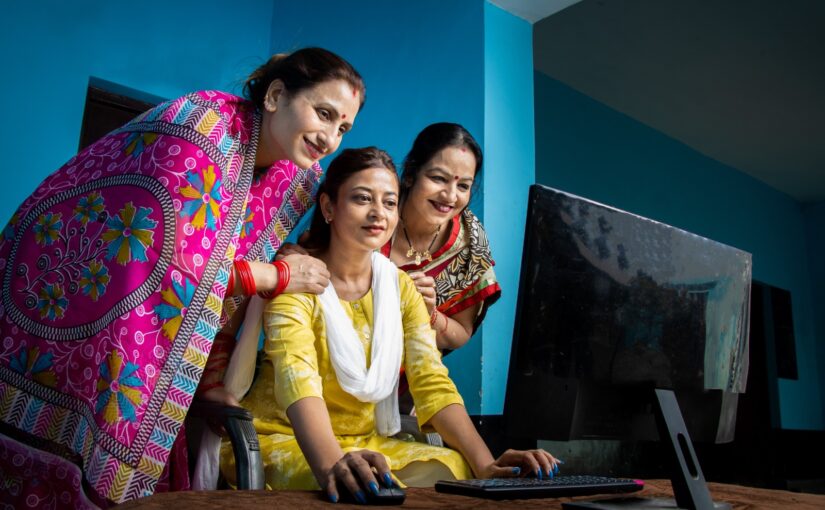 संयुक्त परिवार में दम तोड़ती ख्वाहिशें