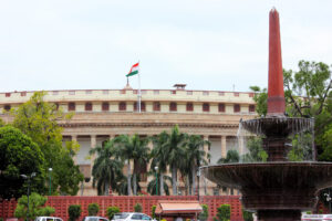 Winter Session in Loksabha : पार्लियामेंट में हंगामा, क्या छिपा रहा है सत्तापक्ष