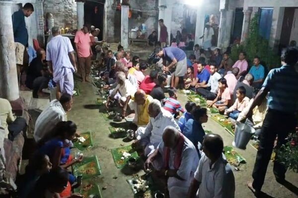 Superstition : तेरहवीं के भोज के नाम पर लूटपाट