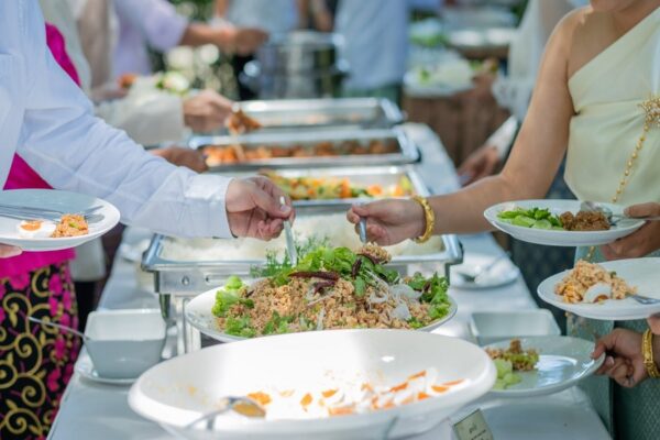 Party Tips : मेलजोल के अवसर, बुफे पार्टी