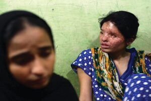 Acid Attack कैसे रुके