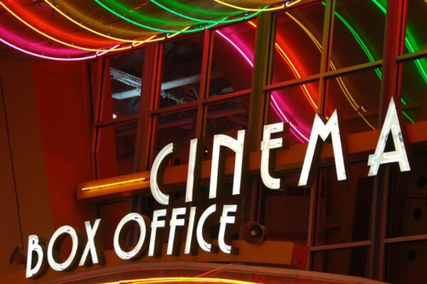 Bollywood : क्या फिल्मों में कंटैंट क्रिएशंस हो गया है मुश्किल ?
