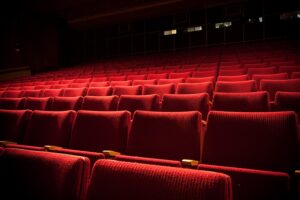 Box Office रहा सुनसान, खाली हौल दर्शकों को तरस गए