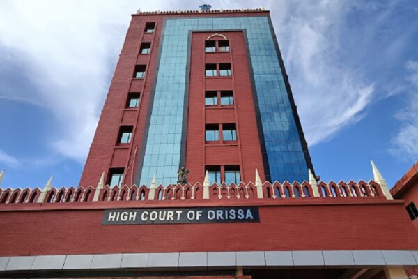 Orissa High Court : शादी का झांसा दे कर सैक्स, रेप है या नहीं