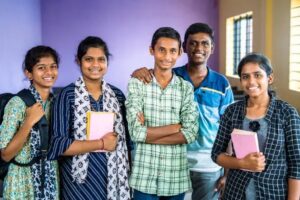 Society : शिक्षा में धर्म का संक्रमण खतरनाक क्यों?
