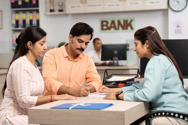 Loan : धर्म और सरकार की ‘साजिश’
