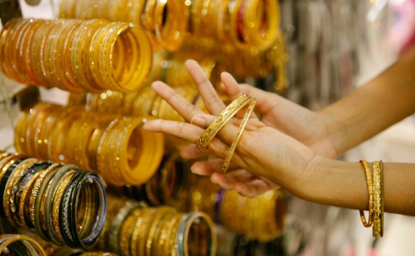 Gold Price : सोना तो सोना है