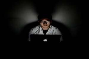 Social Media Trolls : ट्रोल आर्मी नहीं, ये जौम्बी सेना है