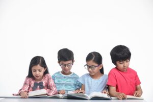 Stories For Kids : बच्चों की कहानियों में भाषा का गिरता स्तर