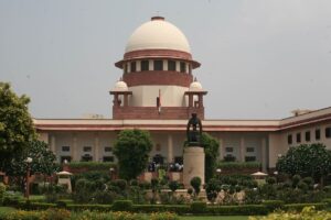Supreme Court : जजों ने खोले खाते, अफसरशाही के राज बंद