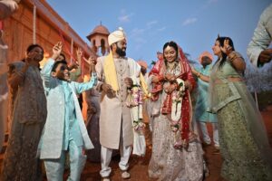Traditional Dress : फैशन पर प्रभाव डालते धार्मिक विचार