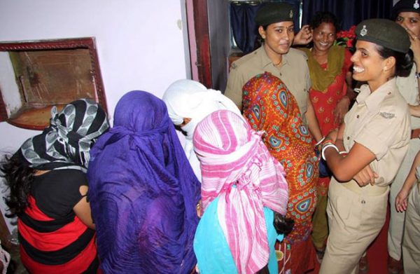 रिहायशी इलाकों में तेजी से पांव फैलाते चकलाघर