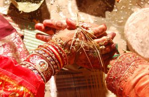 पाकिस्तान में हिंदू विवाह कानून पास, पर…