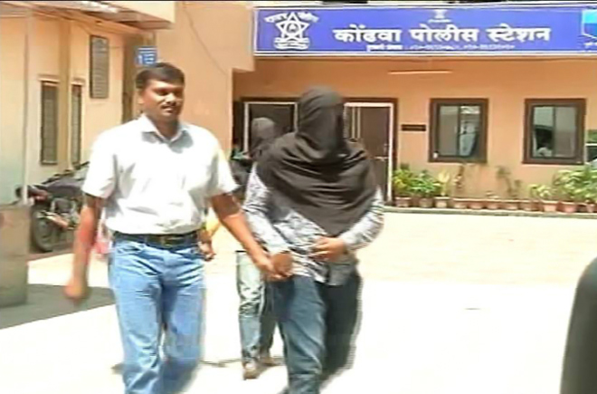 ड्रैस नहीं मानसिकता छोटी